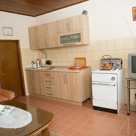 Seoska Kuca Pod Lipom Vikendica Trebinje
